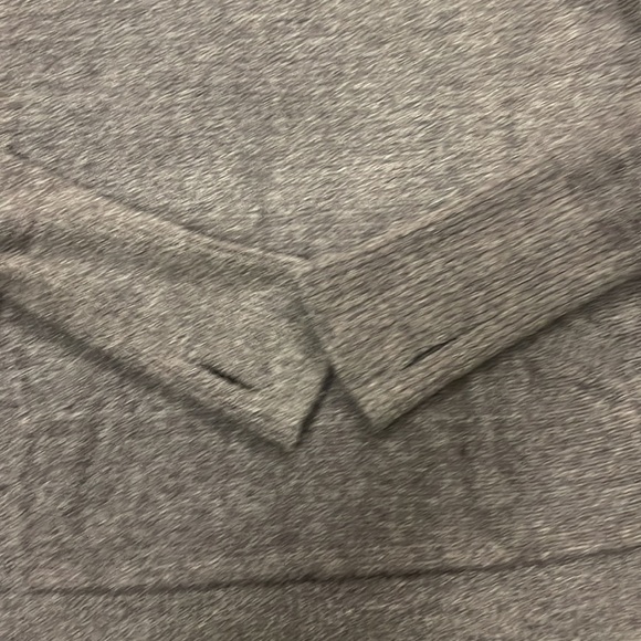 Barefoot dreams blue cozy chic super soft sweater with hoodie pocket size Medium - Picture 3 of 6